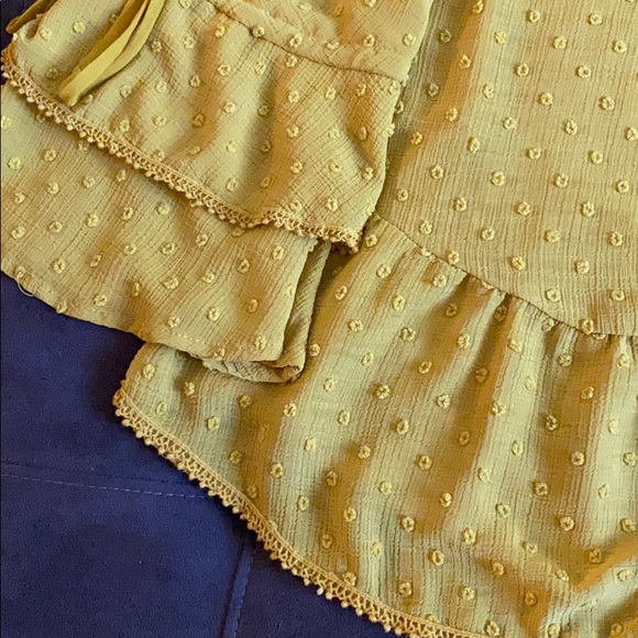 Flows Top - Picture 2 of 2